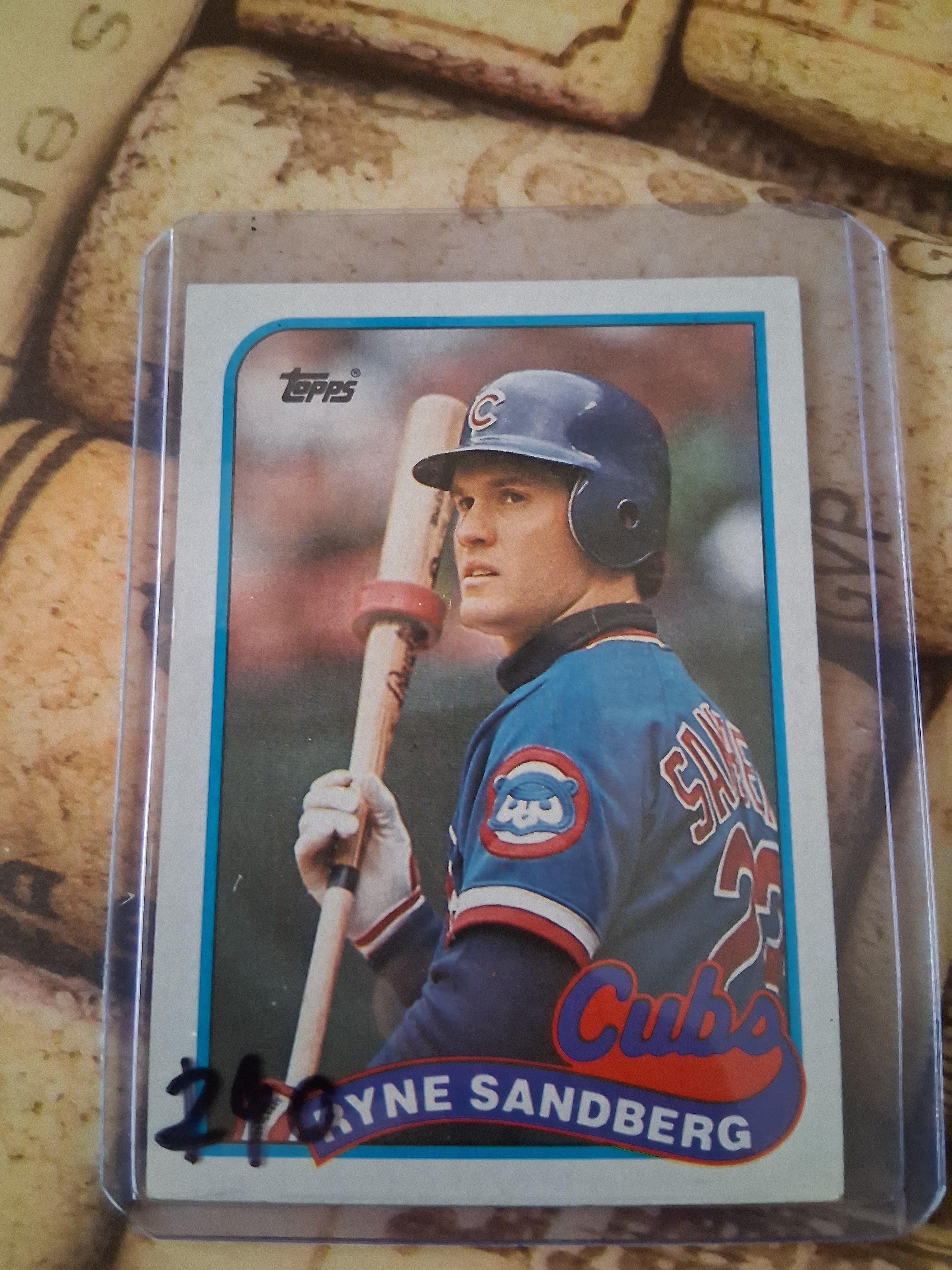 Topps vintage baseball card Ryne Sandberg